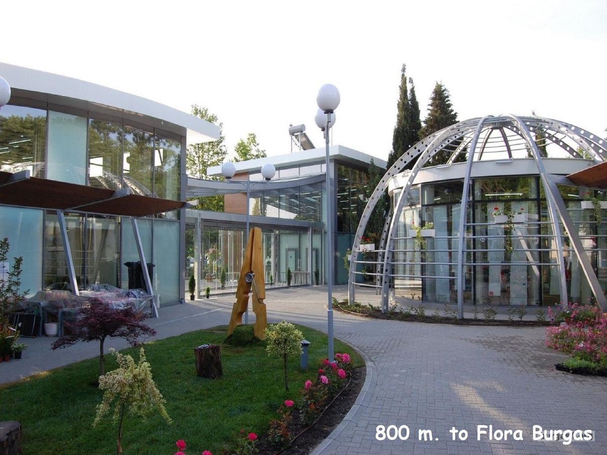 4U Apartment - Gurko Burgas Exterior photo
